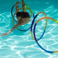 Idée jeu de piscine enfant : Le parcours aquatique !